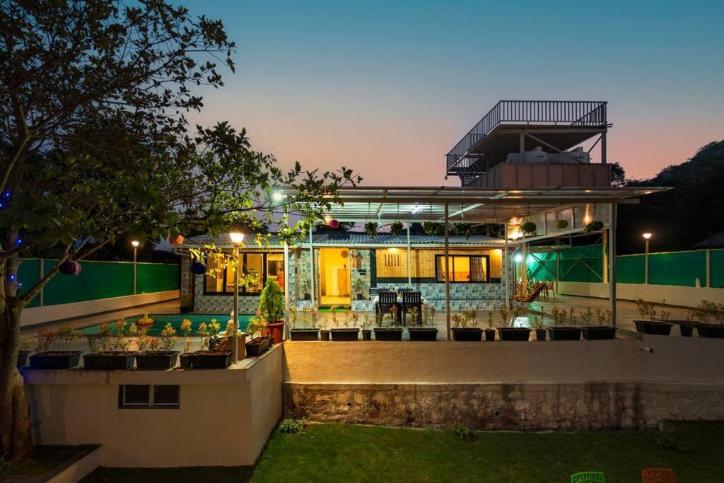 Spicy Mango Lakeside Abode - Luxurious Villa In Pawana לונבלה מראה חיצוני תמונה